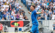 开云体育官网-霍芬海姆客场取胜，继续追赶前四队伍