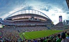 开云体育-钢铁长矛与血肉之躯，浓眉在雷霆鏖战中的孤胆时刻