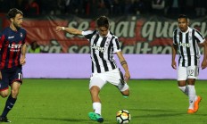 开云官网-克罗托内客场战平，保持稳定的简单介绍