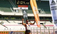 开云体育app-瓦伦西亚逆袭成功，晋级前景备受期待