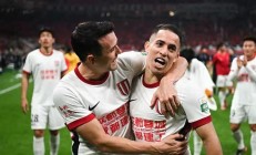 开云体育官方网站-中超球队展现出色发挥，获得胜利的简单介绍