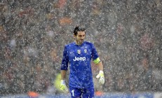 开云下载-跨越大洋的爆冷，新疆队击败骑士，伦纳德37分弑杀旧主