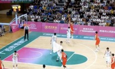 开云体育官方网站-四川男篮惊险获胜，成功逆袭对手