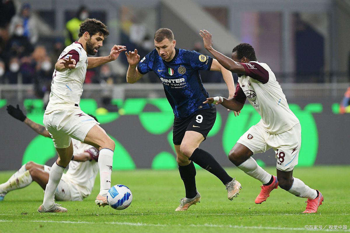 AC米兰主场负于对手，表现沮丧的简单介绍