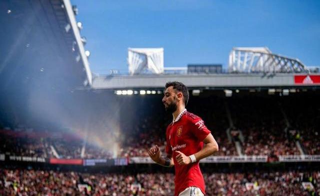 曼联客场大胜，淘汰赛梦想重燃