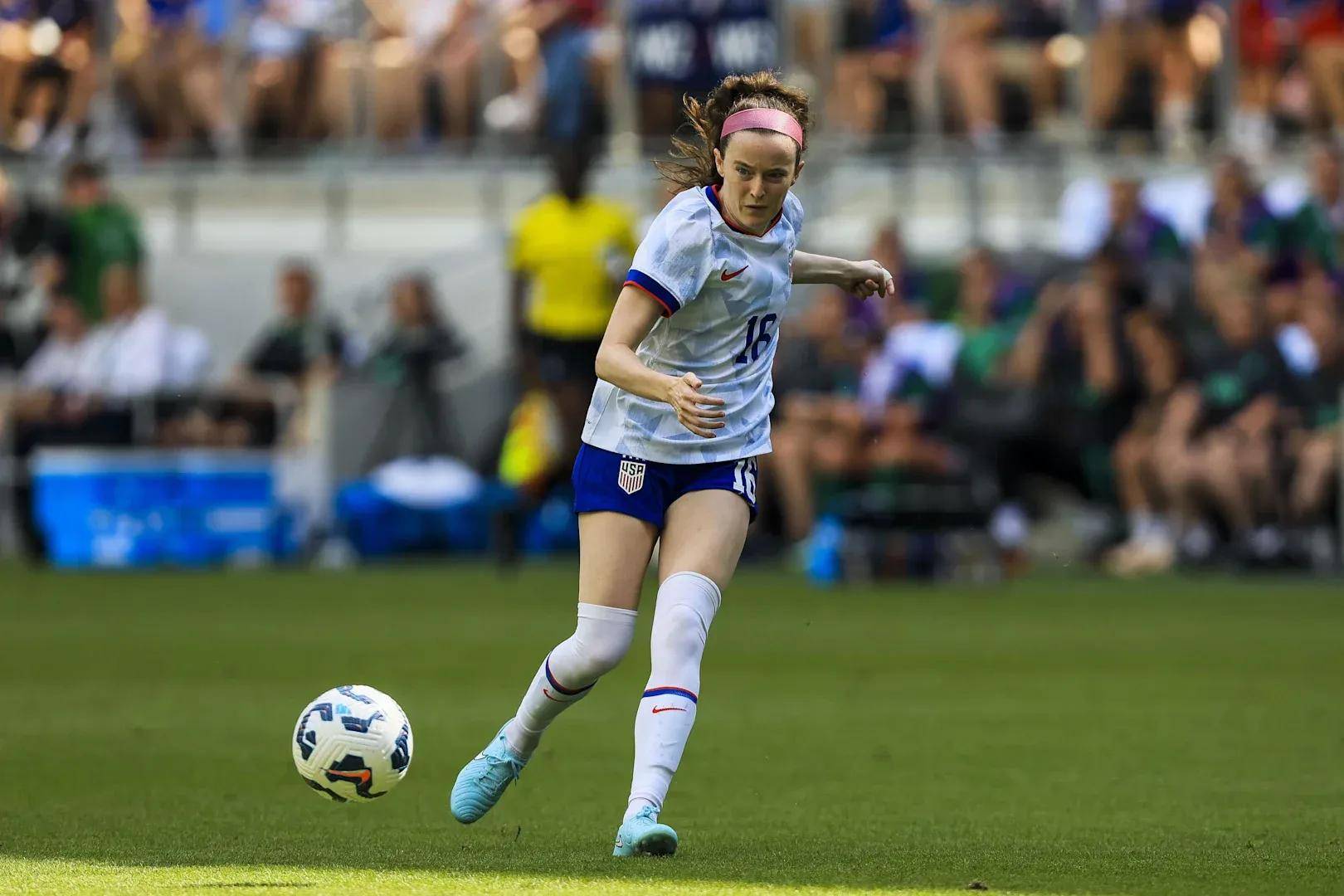 美洲女足挑战赛：墨西哥女队喜获胜利