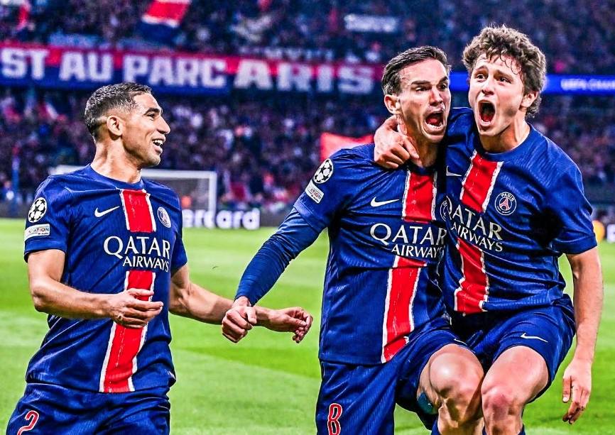 欧洲豪强对决，场上精彩表现引发赞叹