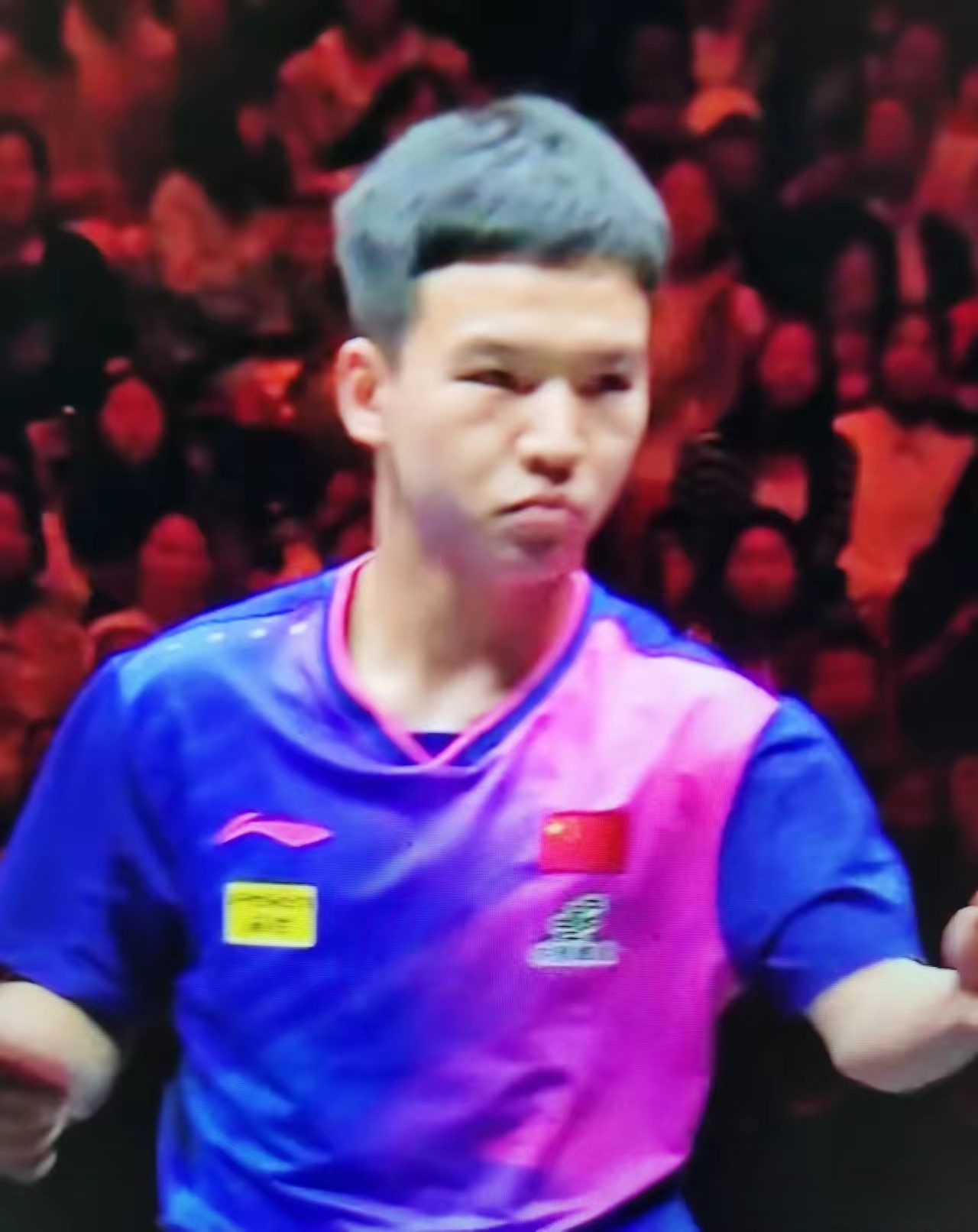 包含CLG横扫GEN，Inspired单局斩获MVP激烈交锋四强赛，强势挺进下一轮的词条