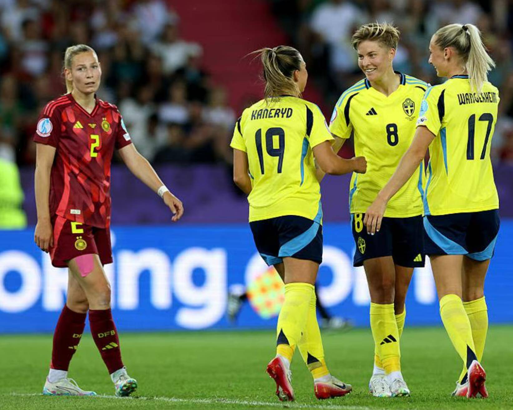 瑞士女足惊险胜挪威，力争晋级八强