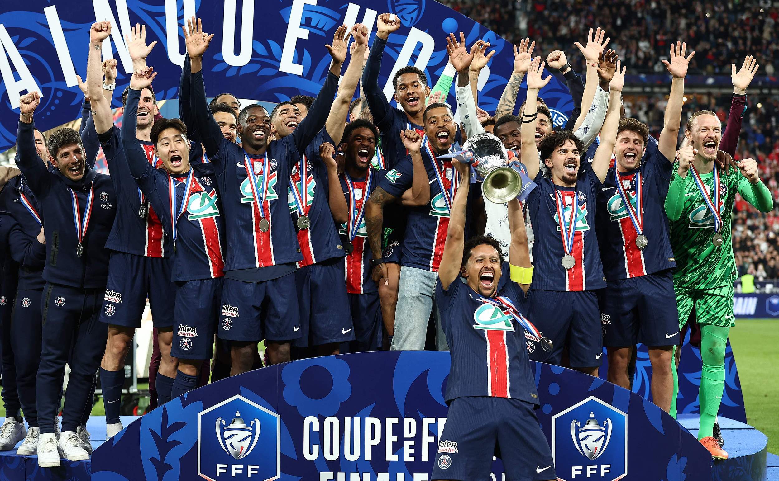 巴黎圣日耳曼惨遭失利，领先优势困境笼罩