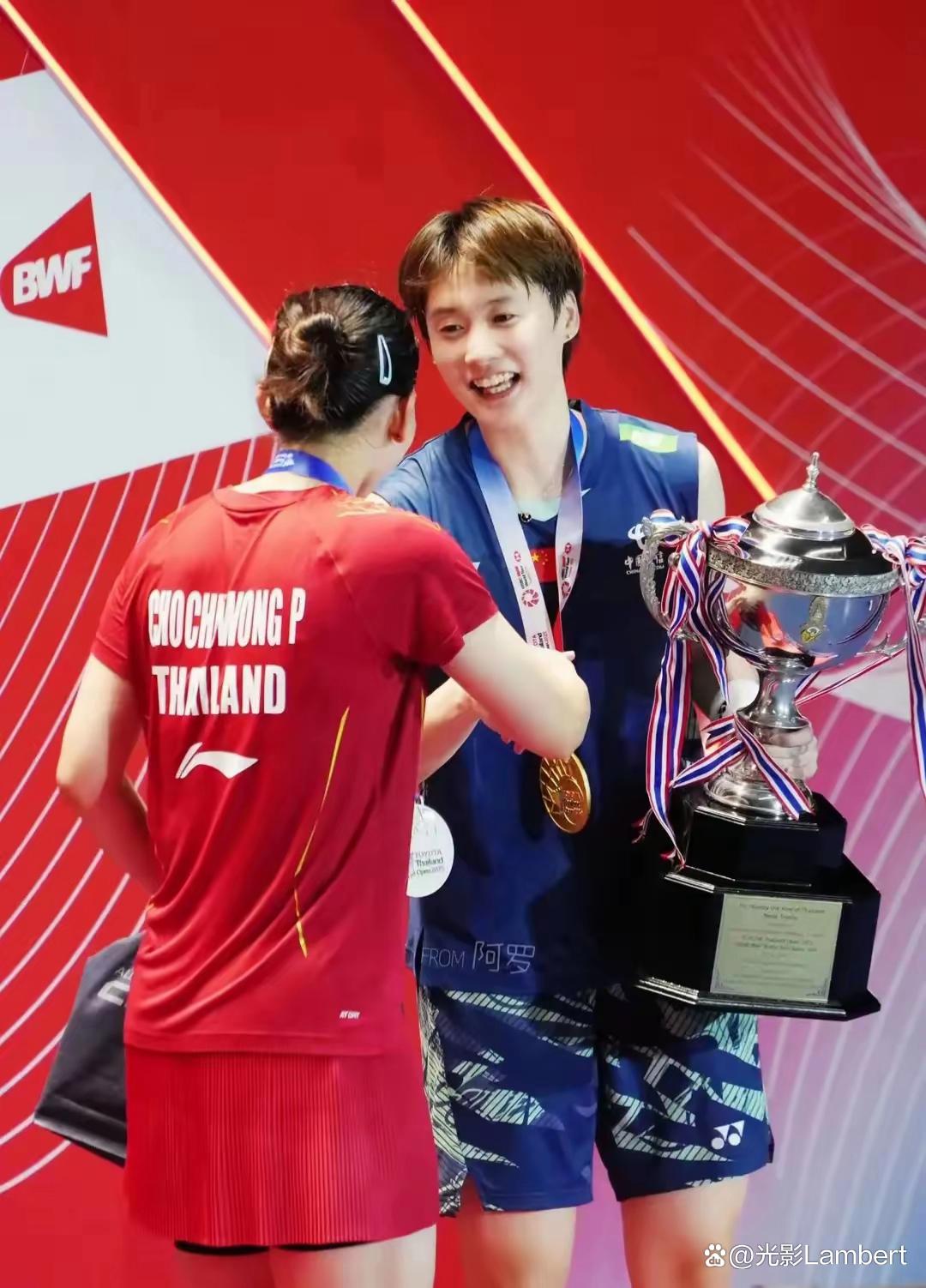 泰国队翻盘法国队,陈雨菲高光表现的简单介绍 泰国队翻盘法国队,陈雨菲高光表现的简单介绍